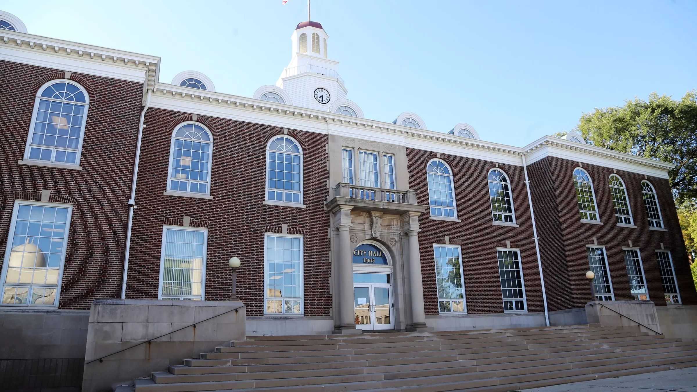 a large brick building a large brick building
